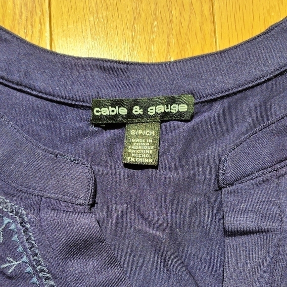 Cable & Gauge Women’s Small Blue Embroidered Short Sleeved Casual Top - Picture 5 of 8